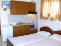 vila-aleksandra-nea-vrasna-letovanje-apartmani-hoteli-nea-vrasna (4)