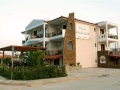 vila-smeraldo-nea-vrasna-letovanje-smestaj-na-plazi-dream-tours (2)