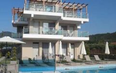 Vila Laura Sarti