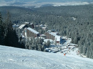 zimovanje-borovec-2024-bugarska-skijanje-staze-turizam-zima-2024-apartmani-hoteli-borovec-bugarska